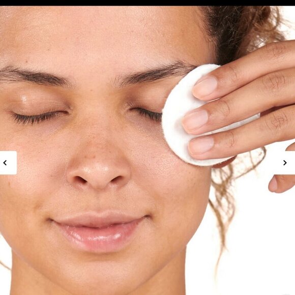 ⚪ $2 ADD ON ⚪ No7 RADIANT RESULTS MICELLAR CLEANSING WATER - Picture 3 of 6